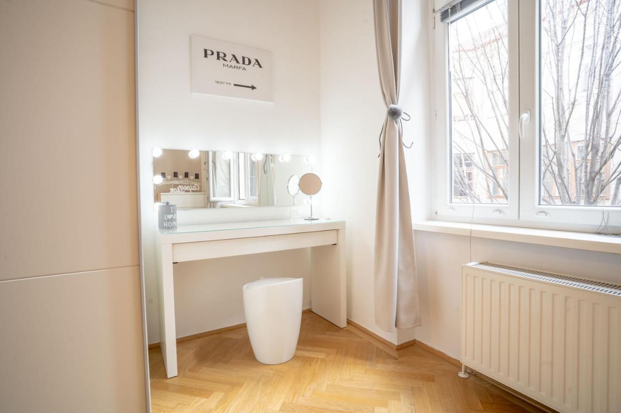 Cozy Modern Nest In The Heart Of Vienna With Netflix Apartment Exterior photo